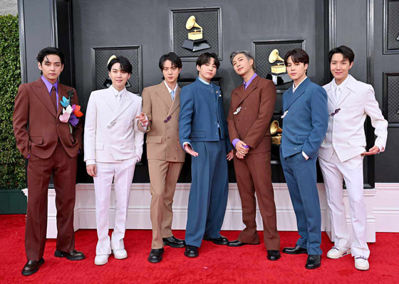 صورة رقم 1 - فرقة BTS تدخل عالم مايكل جاكسون بأغنية سري ة نادرة.. صورة رقم 1 - فرقة BTS تدخل عالم مايكل جاكسون بأغنية سري ة نادرة..