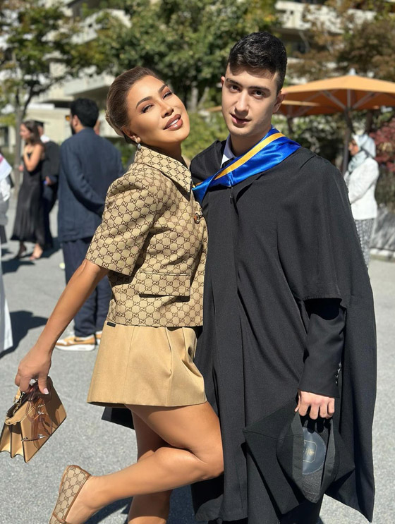 صورة رقم 1 - نوال الزغبى تحتفل بفخر بتخرج ابنها جورجي من جامعة سويسرا صورة رقم 1 - نوال الزغبى تحتفل بفخر بتخرج ابنها جورجي من جامعة سويسرا