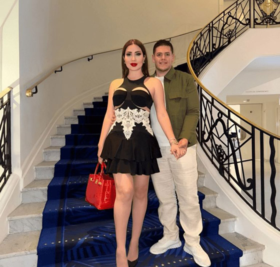 صورة رقم 1 - من هو زوج نسرين طافش الجديد؟ تفاصيل خفية عن أحمد جوهر رجل الأعمال وطليق شام الذهبي! صورة رقم 1 - من هو زوج نسرين طافش الجديد؟ تفاصيل خفية عن أحمد جوهر رجل الأعمال وطليق شام الذهبي!
