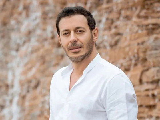    9 -  8        ( )    ( )  