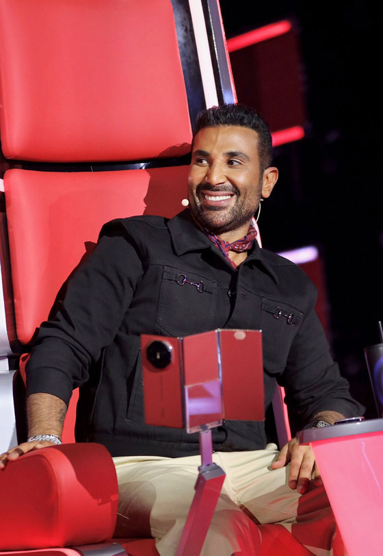 صورة رقم 2 - ذا فويس: مفاجآت وتحديات المتسابقين والحكام ناصيف زيتون، أحمد سعد ورحمة رياض تقول بثقة: الفائز من فريقي!  صورة رقم 2 - ذا فويس: مفاجآت وتحديات المتسابقين والحكام ناصيف زيتون، أحمد سعد ورحمة رياض تقول بثقة: الفائز من فريقي!