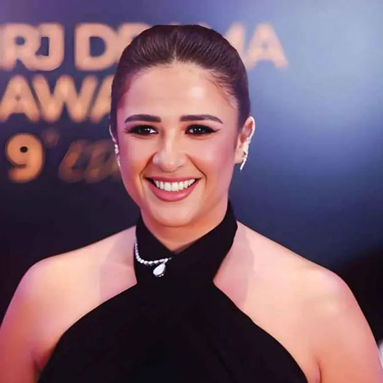 صورة رقم 9 - أزمات صحية بحياة إليسا، انغام، نادين نجيم، ياسمين عبدالعزيز، سيلين ديون وسيلينا غوميز  صورة رقم 9 - أزمات صحية بحياة إليسا، انغام، نادين نجيم، ياسمين عبدالعزيز، سيلين ديون وسيلينا غوميز