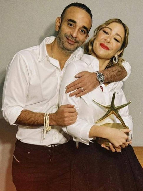 صورة رقم 1 - غياب منة شلبي عن عيد ميلاد زوجها يثير التساؤلات: هل انفصلا؟ ولماذا احتفل مع ابنيه فقط بغياب زوجته؟ صورة رقم 1 - غياب منة شلبي عن عيد ميلاد زوجها يثير التساؤلات: هل انفصلا؟ ولماذا احتفل مع ابنيه فقط بغياب زوجته؟