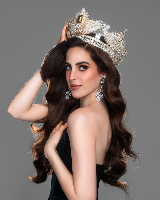 صورة رقم 6 - ملكة جمال المكسيك تنتفض على مسؤول وصفها بالغبية: التاج لا يعلو على الكرامة! زميلاتها يدعمنها وينسحبن معها صورة رقم 6 - ملكة جمال المكسيك تنتفض على مسؤول وصفها بالغبية: التاج لا يعلو على الكرامة! زميلاتها يدعمنها وينسحبن معها