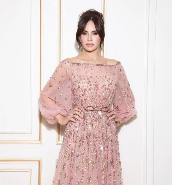 صورة رقم 2 - آمال ماهر تغني (بتمون) بصوتها ووصلة غزل بينها وبين إليسا صورة رقم 2 - آمال ماهر تغني (بتمون) بصوتها ووصلة غزل بينها وبين إليسا