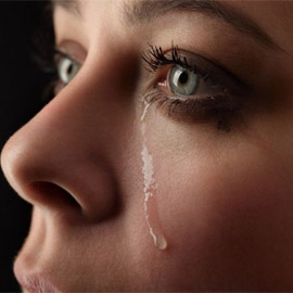 لكل دمعة أسرارها.. إليك حقائق لا تعرفها عن الدموع