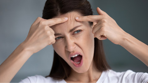 اهدئي.. توترك سبب ظهور الرؤوس السوداء