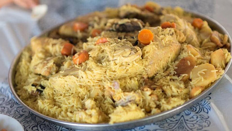 اليكم طريقة عمل مقلوبة الدجاج