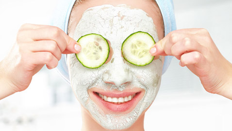 5 أقنعة تحتاجها بشرة الصائمة في رمضان