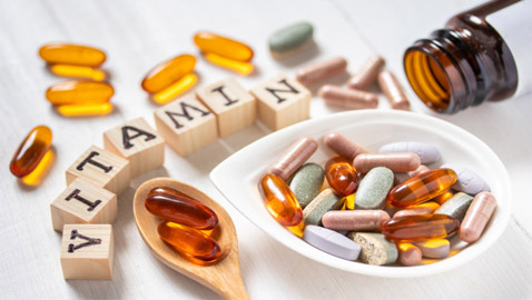 احذروا تناول جرعات زائدة من حبوب الفيتامين والمعادن.. ما هي مخاطرها؟