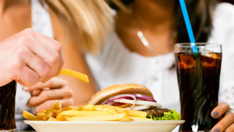 حقائق صادمة عن مطاعم الوجبات السريعة!