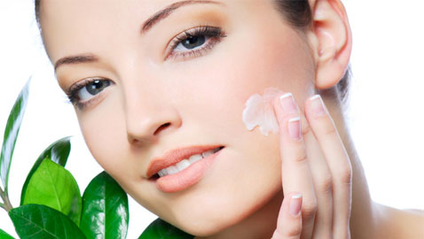 إتباعك لهذه العادات السيئة تؤثر على مظهرك وجمالك