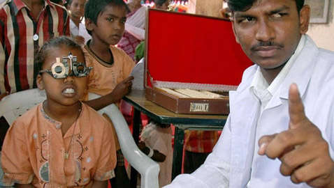 أرادوا محاربة الفطر الأسود.. فاقتلعوا أعين الأطفال