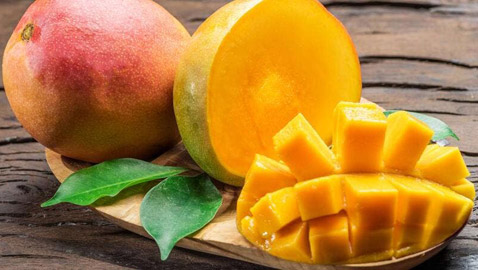 هل يمكنك تناول قشر المانجو.. إليكِ الإيجابيات والسلبيات
