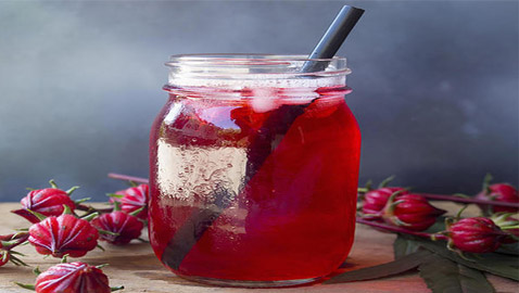 فوائد الكركديه البارد الصحية لا تضاهى في فصل الصيف