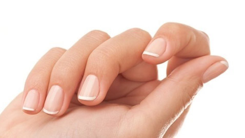 5 نصائح للحفاظ على نظافة أظافرك