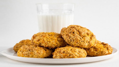 إليكم طريقة تحضير بسكويت صحي بدون سكر.. خفيف ولذيذ