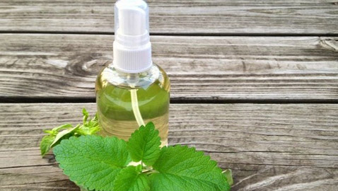 وداعاً للتصبغ.. مع تونر النعناع