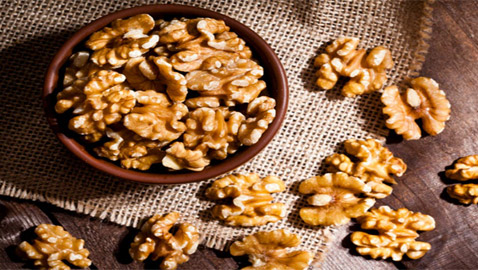 مثل السحر.. هذا ما يحدث عند تناول نصف كوب من الجوز يوميا