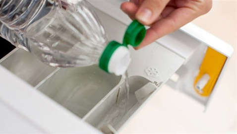 الخل يضر بالغسالة الأوتوماتيكية