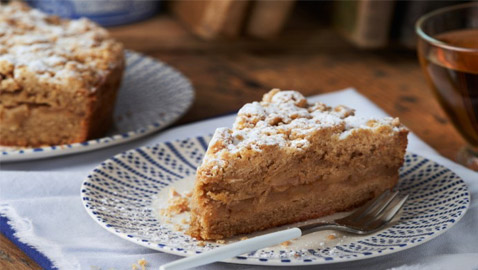 إليكم طريقة تحضير كعكة التفاح الخفيفة والطيبة للرجيم