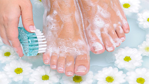 فطريات القدم: 6 علاجات طبيعية فاعلة