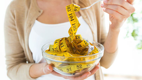 6 عادات غذائية خاطئة إن لم تتخل عنها فلن تفقد الوزن أبدا..!