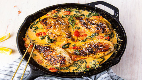 طريقة تحضير دجاج توسكان بالكريمة: طبق شهي من المطبخ الإيطالي