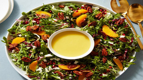 إليكم طريقة تحضير سلطة عيد الميلاد المميزة لتجربة عصرية لتزيين المائدة