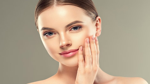 6 عادات جديدة أضيفوها لروتين العناية ببشرتكم في 2022