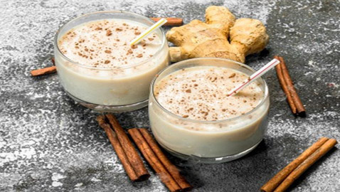 لصحة أفضل خلال فصل الشتاء.. أضف هذين العنصرين للحليب الدافئ