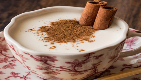 السحلب.. المشروب الشتائي المفضل بـ3 خطوات فقط!