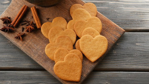 إليكم طريقة تحضير بسكويت القرفة اللذيذ للرجيم