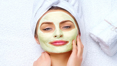 8 فوائد حقيقية مدهشة وراء تطبيق القناع التجميلي على البشرة