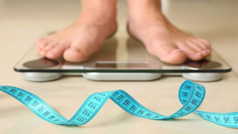 تريد إنقاص وزنك 300 سعرة حرارية يوميا بلا جهد؟.. هذا ما عليك فعله