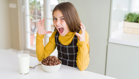 أكلات مفيدة يحظر تناولها بشكل خاطئ