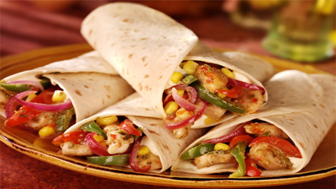 إليكم طريقة تحضير فاهيتا الدجاج الخفيفة والصحية