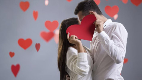 5 علامات تؤكد أنه يجب عليك الانتقال إلى المرحلة التالية في العلاقة