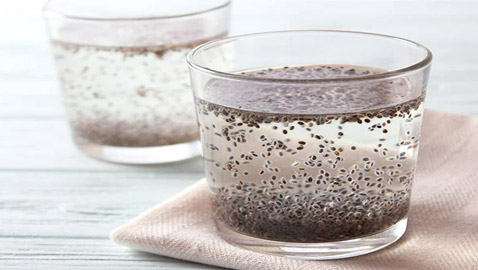 وصفة ماء بذور الشيا لبشرة متألقة خالية من البهتان