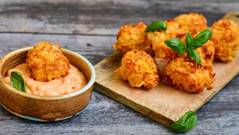 إليكم طريقة تحضير بوب كورن الدجاج بالصلصة اللذيذة