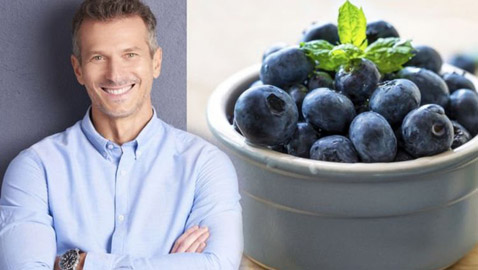 هذه الفاكهة تقلل خطر الإصابة بالخرف بعد الخمسين.. ما السبب؟