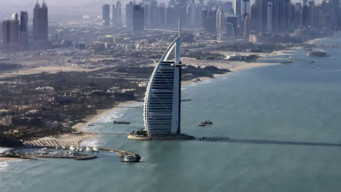 الإمارات تشهد ظاهرة فلكية غريبة طوال شهر!