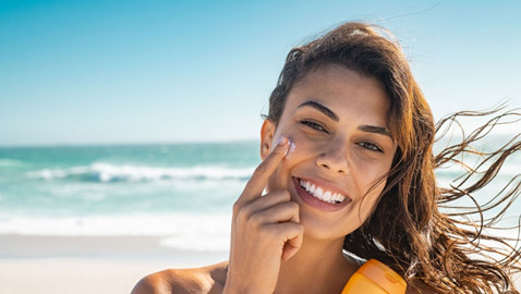 3 خلطات منزلية تعمل كواقٍ شمسي طبيعي