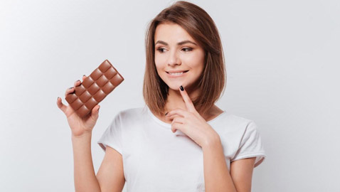 3 طرق لاستخدام الشوكولاتة.. لبشرة ناعمة
