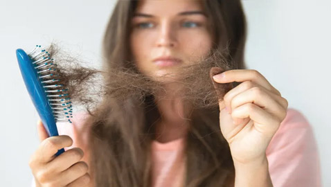 9 أطعمة مضادة لتساقط الشعر خلال فصل الصيف