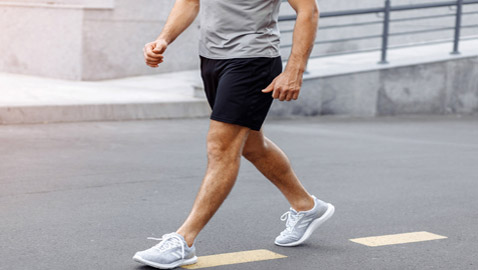 هل يمكن حرق الدهون وبناء العضلات عن طريق المشي فقط؟