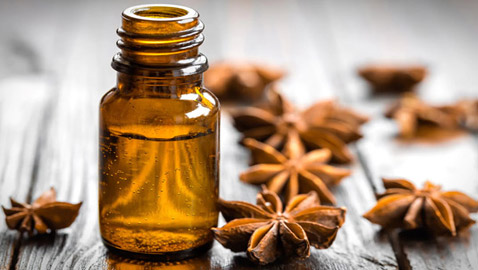 مُطهر ومُهدئ للأعصاب ويُسكن الألم.. 6 فوائد لزيت اليانسون الطبيعي