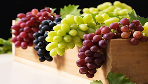 يحمي من الخرف ويخفض الكوليسترول.. تعرف على فوائد العنب