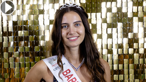 صور: أول متسابقة بالتاريخ تُشارك بلا مكياج في مسابقة ملكة جمال إنجلترا