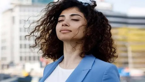 للتخلص من ضغوط الحياة اليومية إليكم هذه الطريقة الفعالة والمجانية!